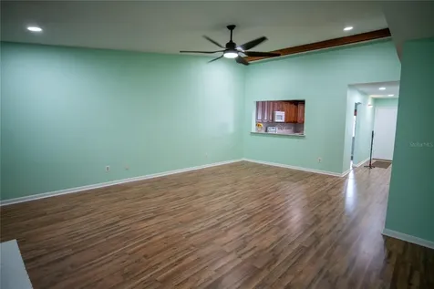 8 Escondido Circle Altamonte Springs FL 32701