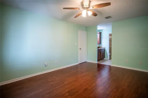 8 Escondido Circle Altamonte Springs FL 32701