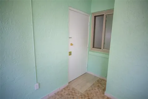 8 Escondido Circle Altamonte Springs FL 32701