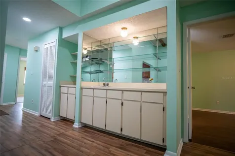8 Escondido Circle Altamonte Springs FL 32701