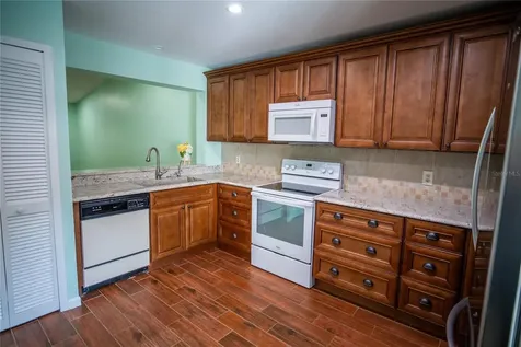 8 Escondido Circle Altamonte Springs FL 32701