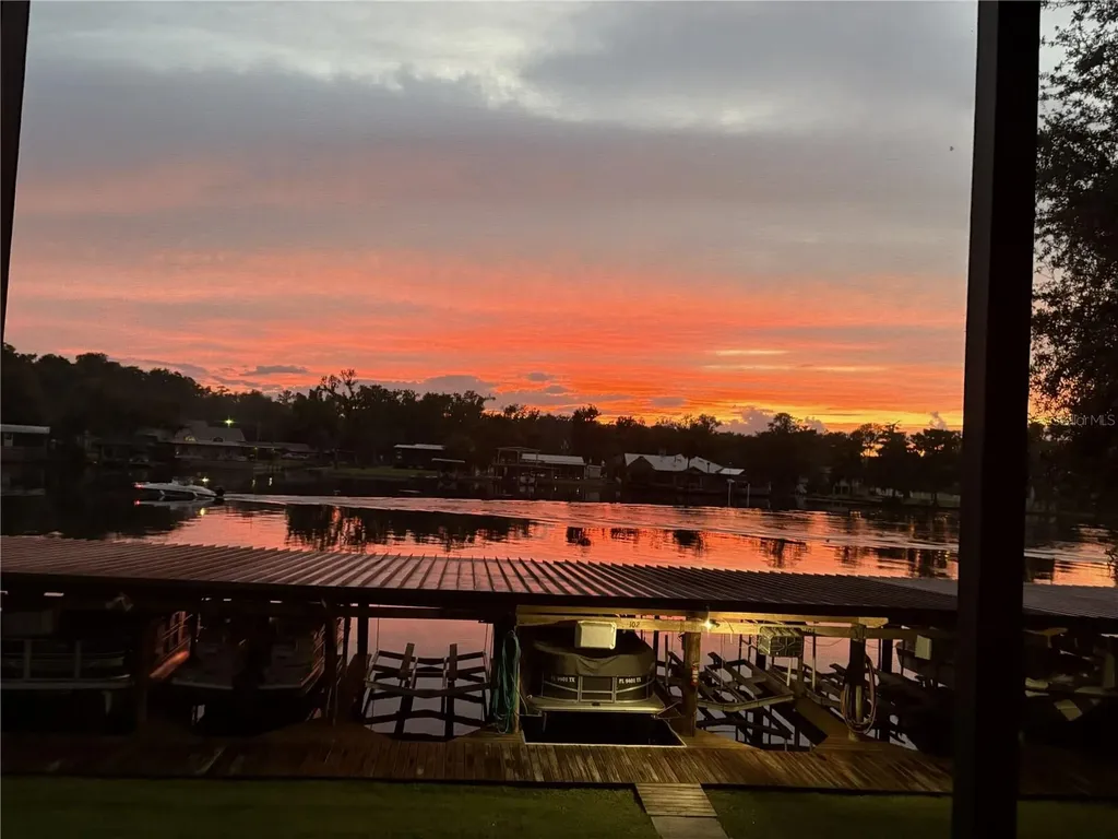 1640 Juno Trail Astor FL 32102