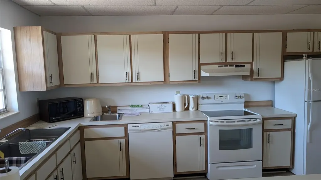 1640 Juno Trail Astor FL 32102