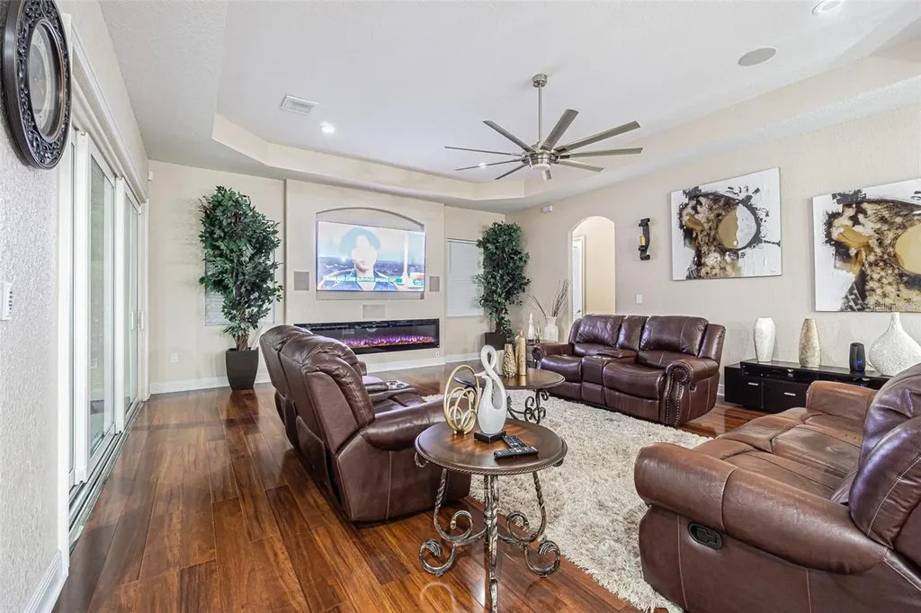 13102 Done Groven Drive Dover FL 33527