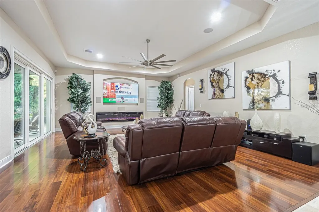 13102 Done Groven Drive Dover FL 33527