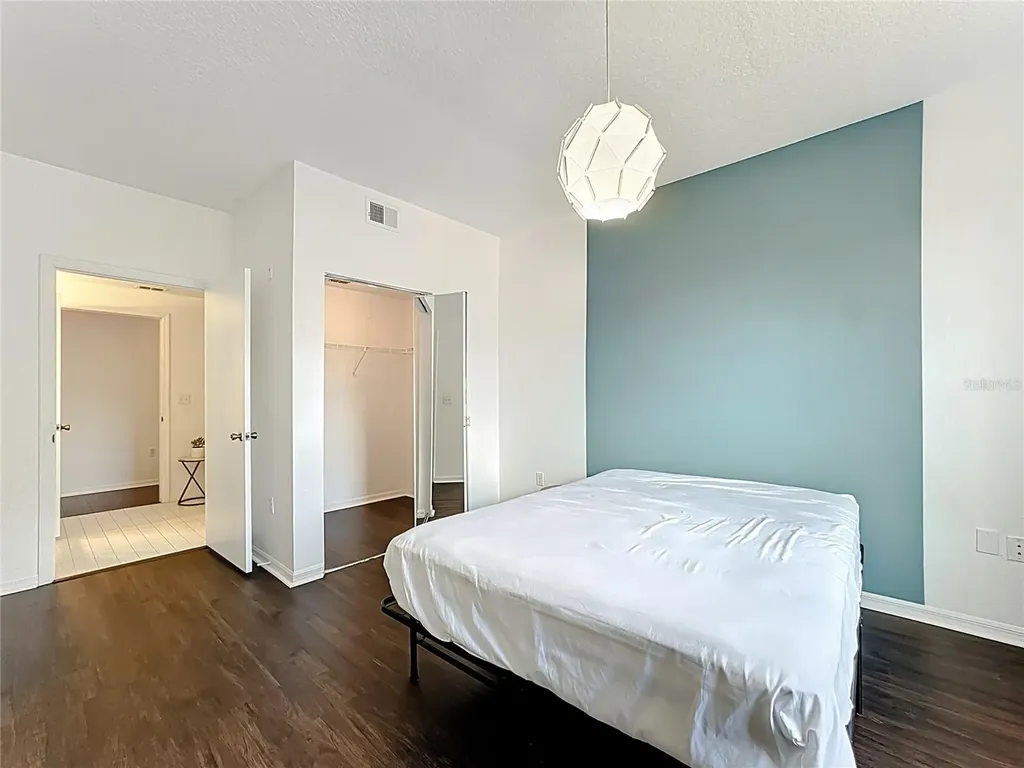 5548 Metrowest Boulevard Orlando FL 32811