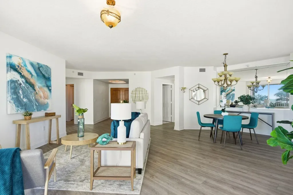 1170 SE Gulf Boulevard Clearwater Beach FL 33767