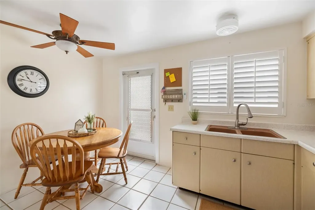 521 W Venice Avenue Venice FL 34285