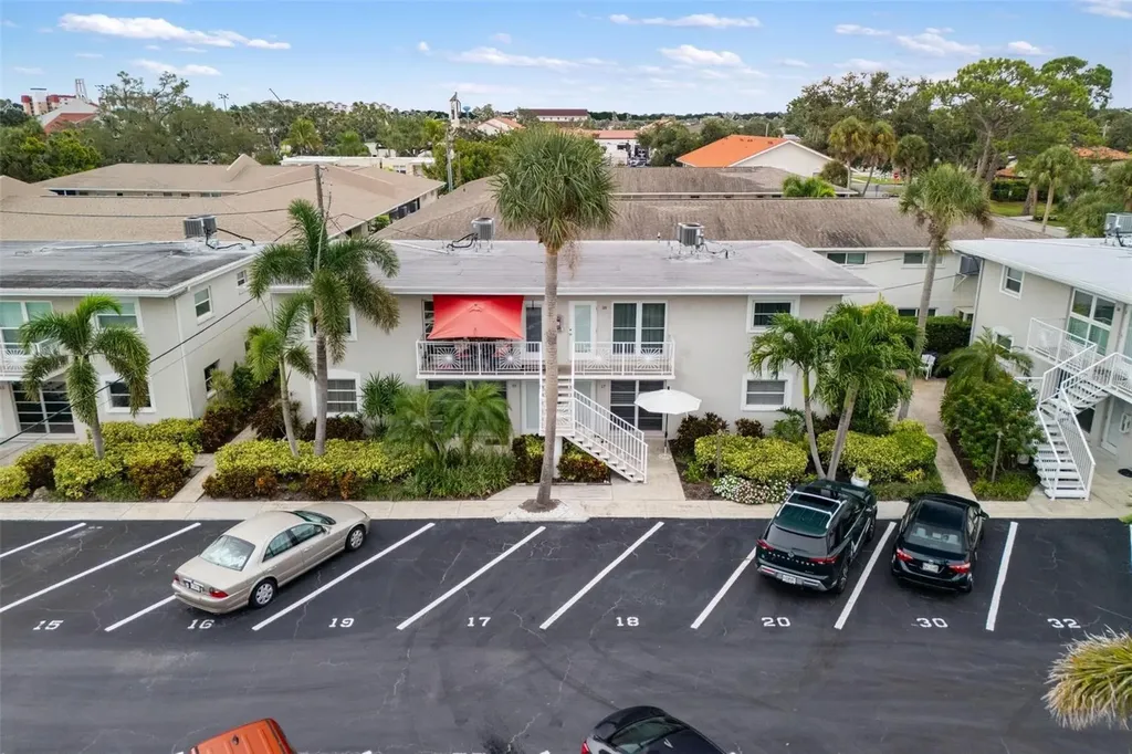 521 W Venice Avenue Venice FL 34285