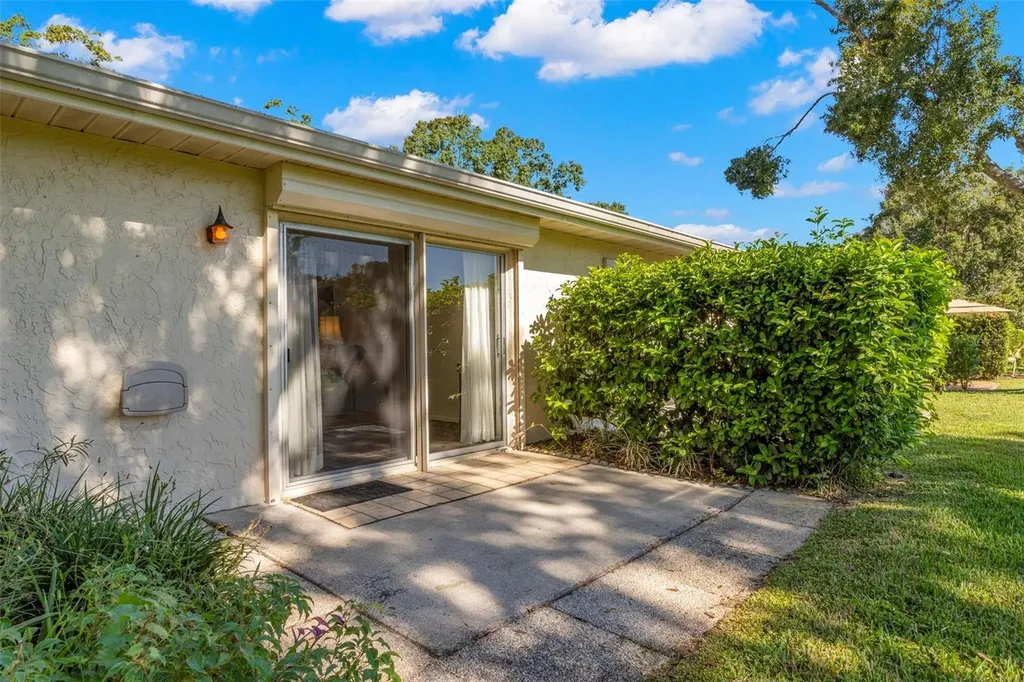 1012 Dunrobin Drive Palm Harbor FL 34684