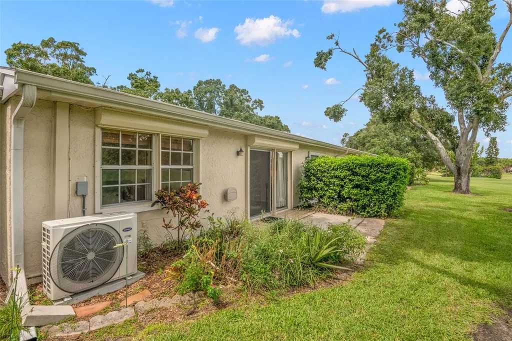 1012 Dunrobin Drive Palm Harbor FL 34684