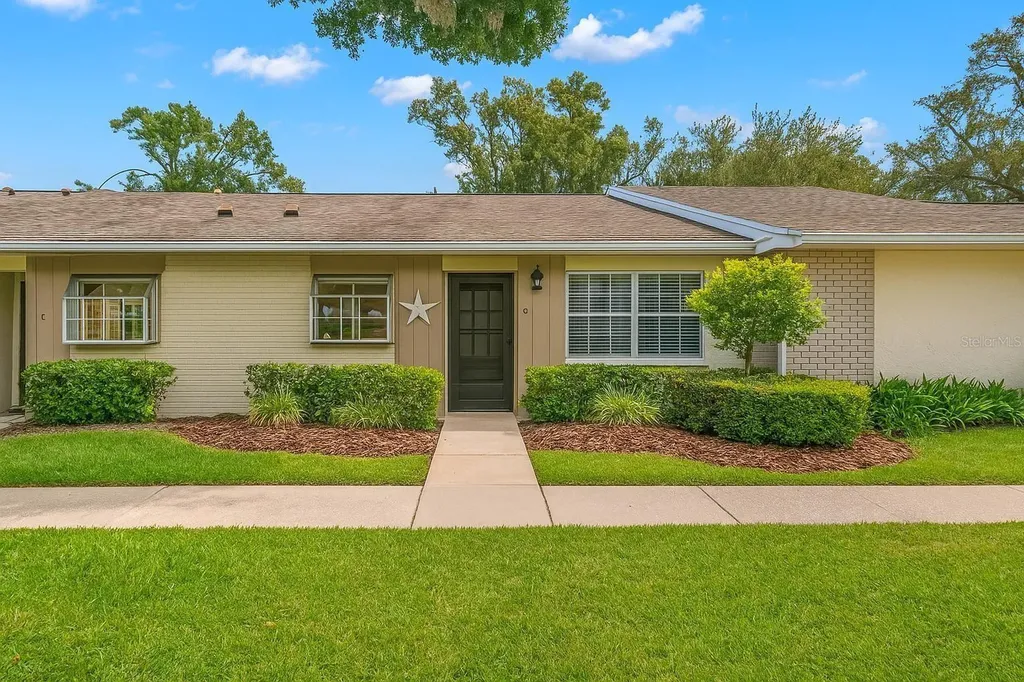 1012 Dunrobin Drive Palm Harbor FL 34684