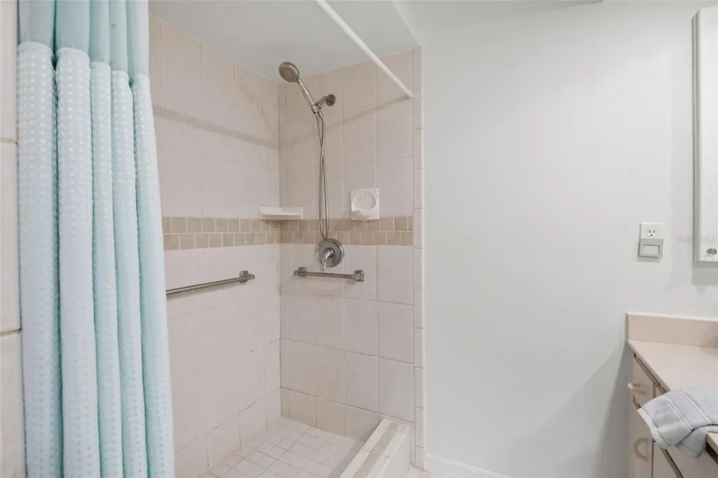 1012 Dunrobin Drive Palm Harbor FL 34684