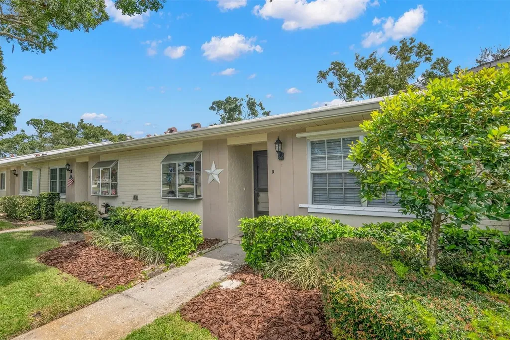 1012 Dunrobin Drive Palm Harbor FL 34684