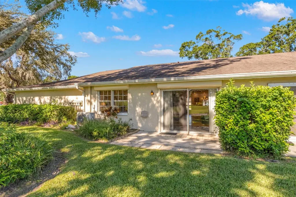 1012 Dunrobin Drive Palm Harbor FL 34684