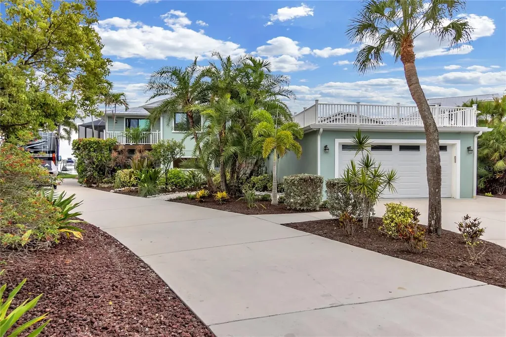 818 Nancy Gamble Lane Ellenton FL 34222