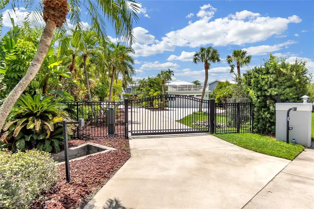 818 Nancy Gamble Lane Ellenton FL 34222