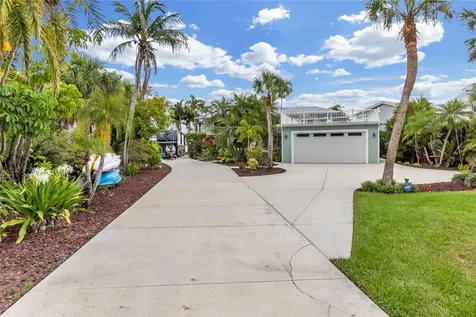 818 Nancy Gamble Lane Ellenton FL 34222