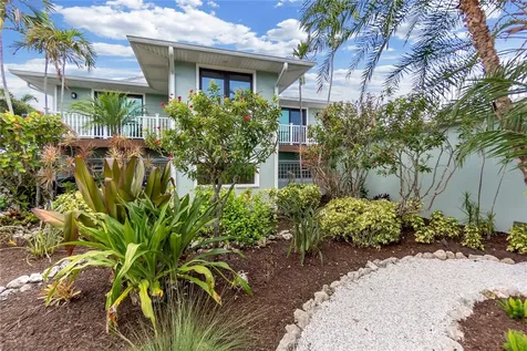 818 Nancy Gamble Lane Ellenton FL 34222