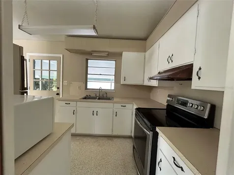 102 E Pendleton Avenue Eustis FL 32726