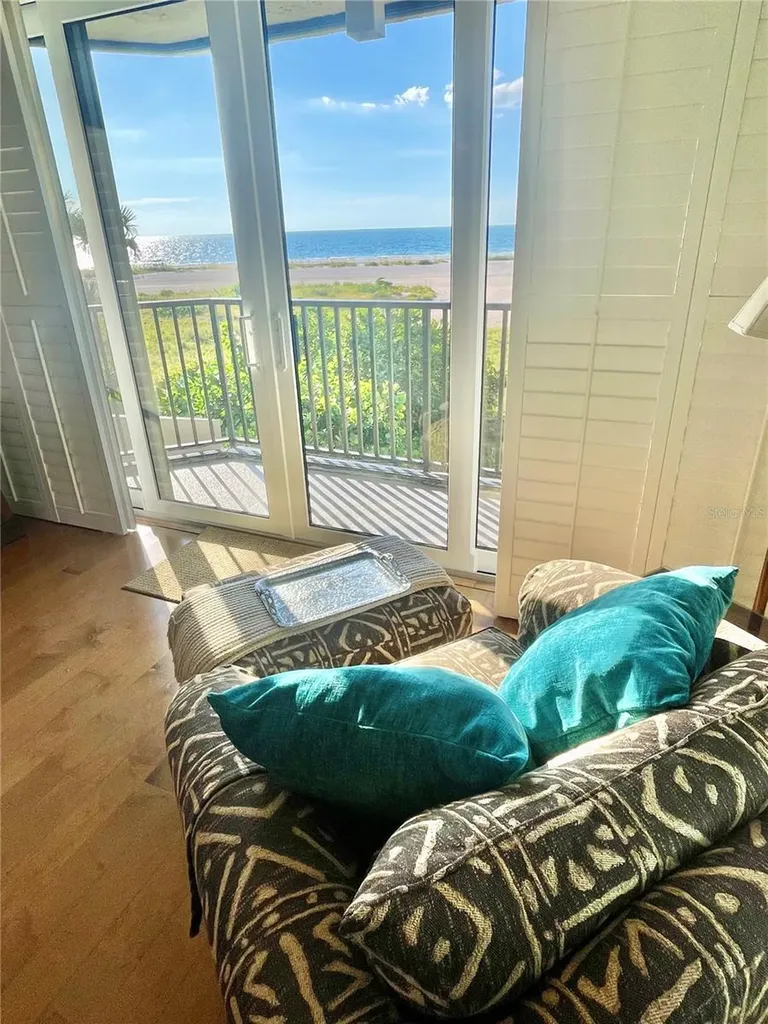 1290 Gulf Boulevard Clearwater FL 33767