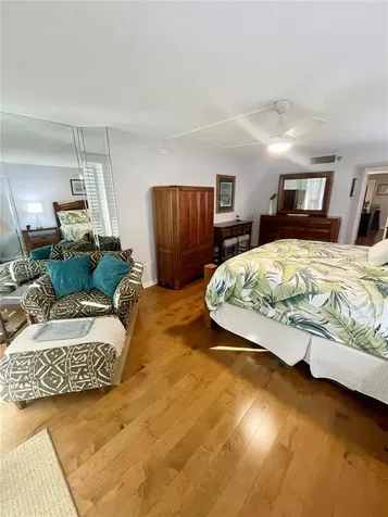 1290 Gulf Boulevard Clearwater FL 33767