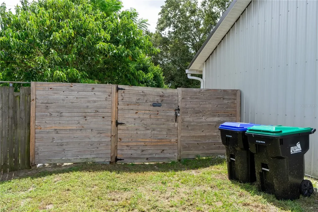 5812 Flori Lane Orlando FL 32808