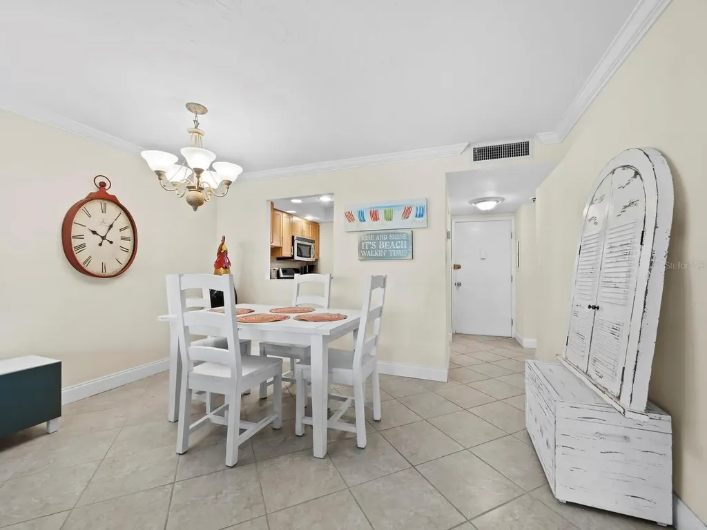 4390 Exeter Drive Longboat Key FL 34228