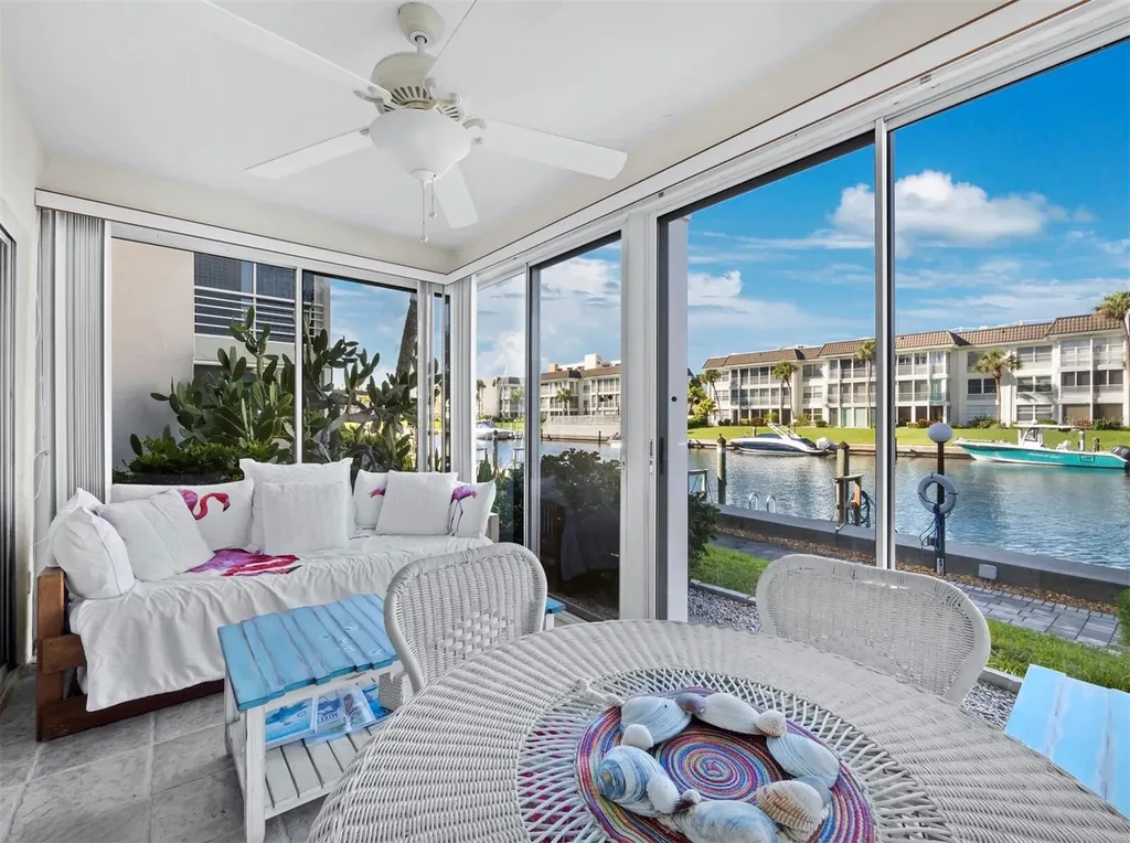 4390 Exeter Drive Longboat Key FL 34228