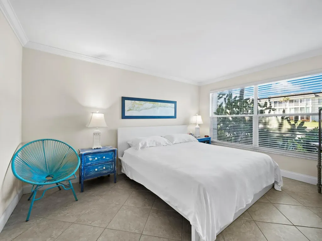 4390 Exeter Drive Longboat Key FL 34228