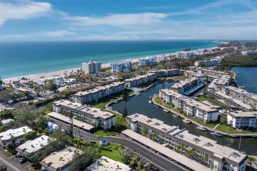 4390 Exeter Drive Longboat Key FL 34228