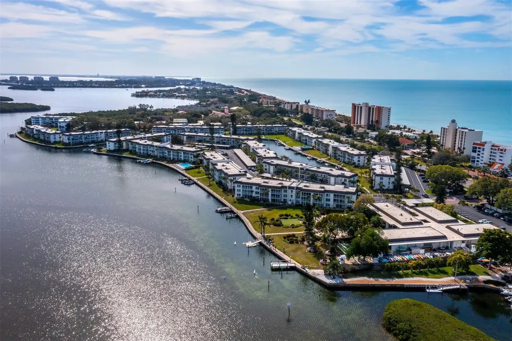 4390 Exeter Drive Longboat Key FL 34228