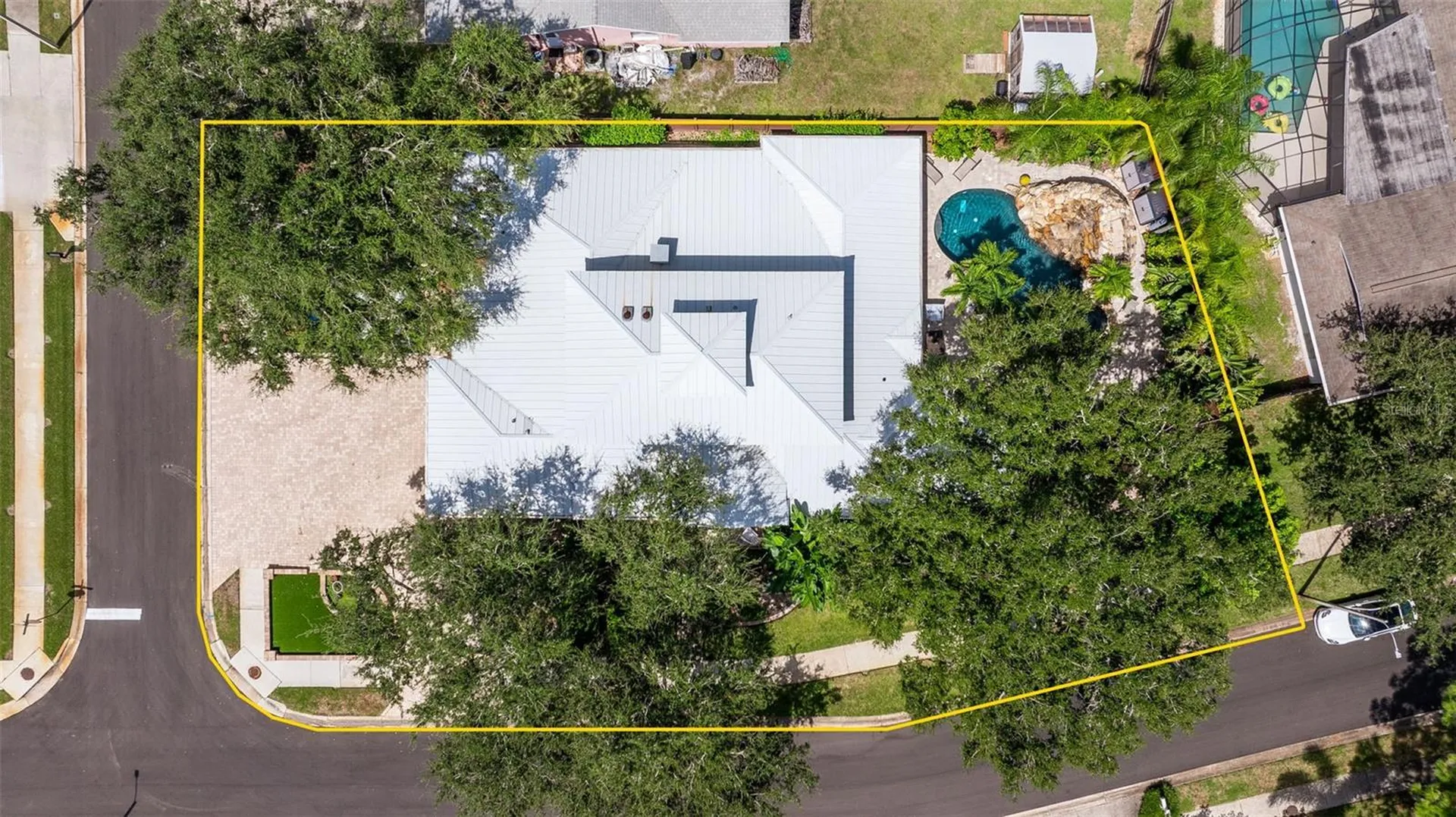 8846 Merrimoor Boulevard E Seminole FL 33777