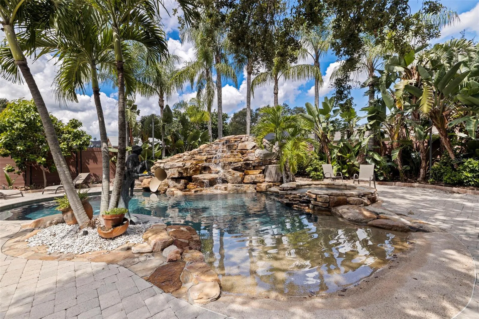 8846 Merrimoor Boulevard E Seminole FL 33777
