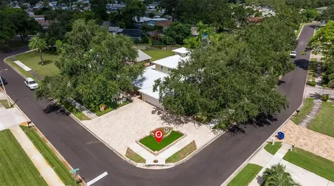 8846 Merrimoor Boulevard E Seminole FL 33777