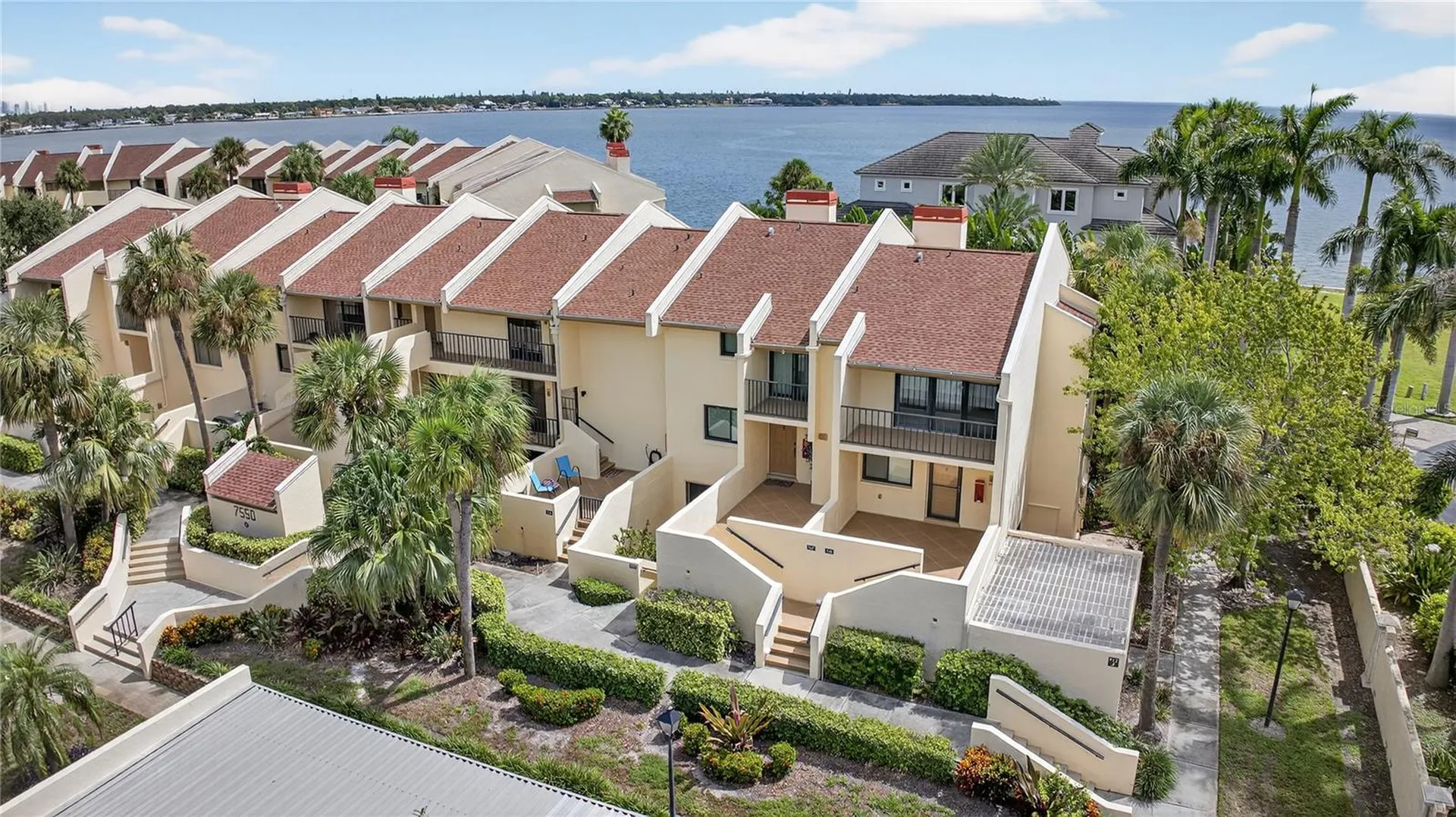 7550 Sunshine Skyway Lane S St Petersburg FL 33711