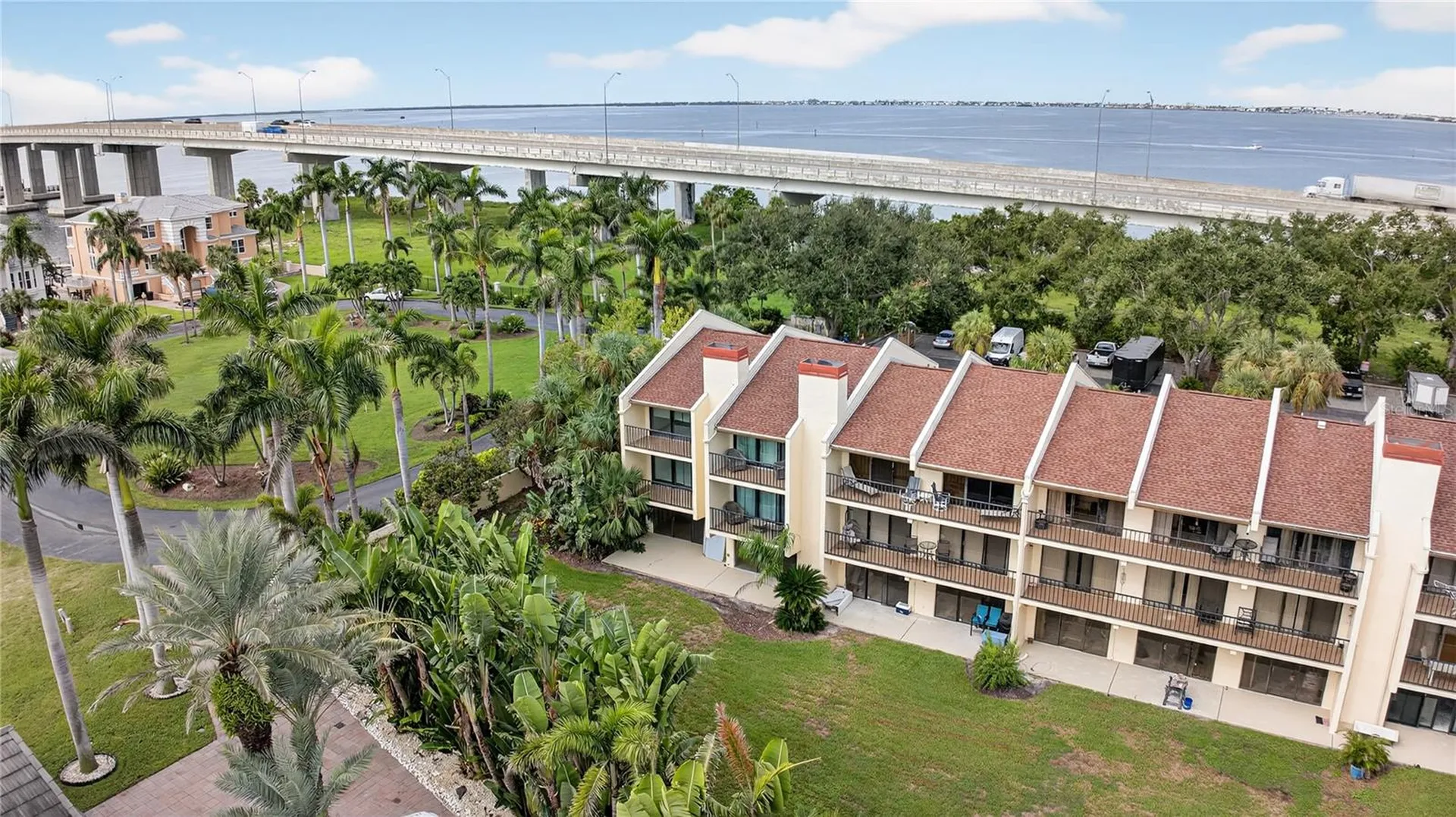 7550 Sunshine Skyway Lane S St Petersburg FL 33711