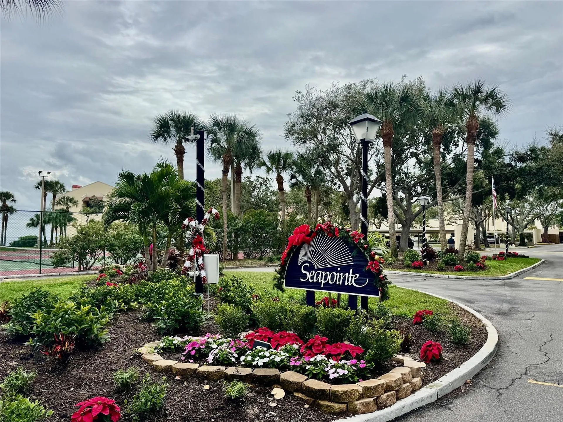 7550 Sunshine Skyway Lane S St Petersburg FL 33711