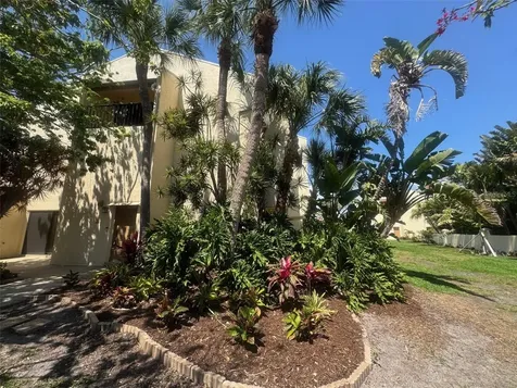 7550 Sunshine Skyway Lane S St Petersburg FL 33711