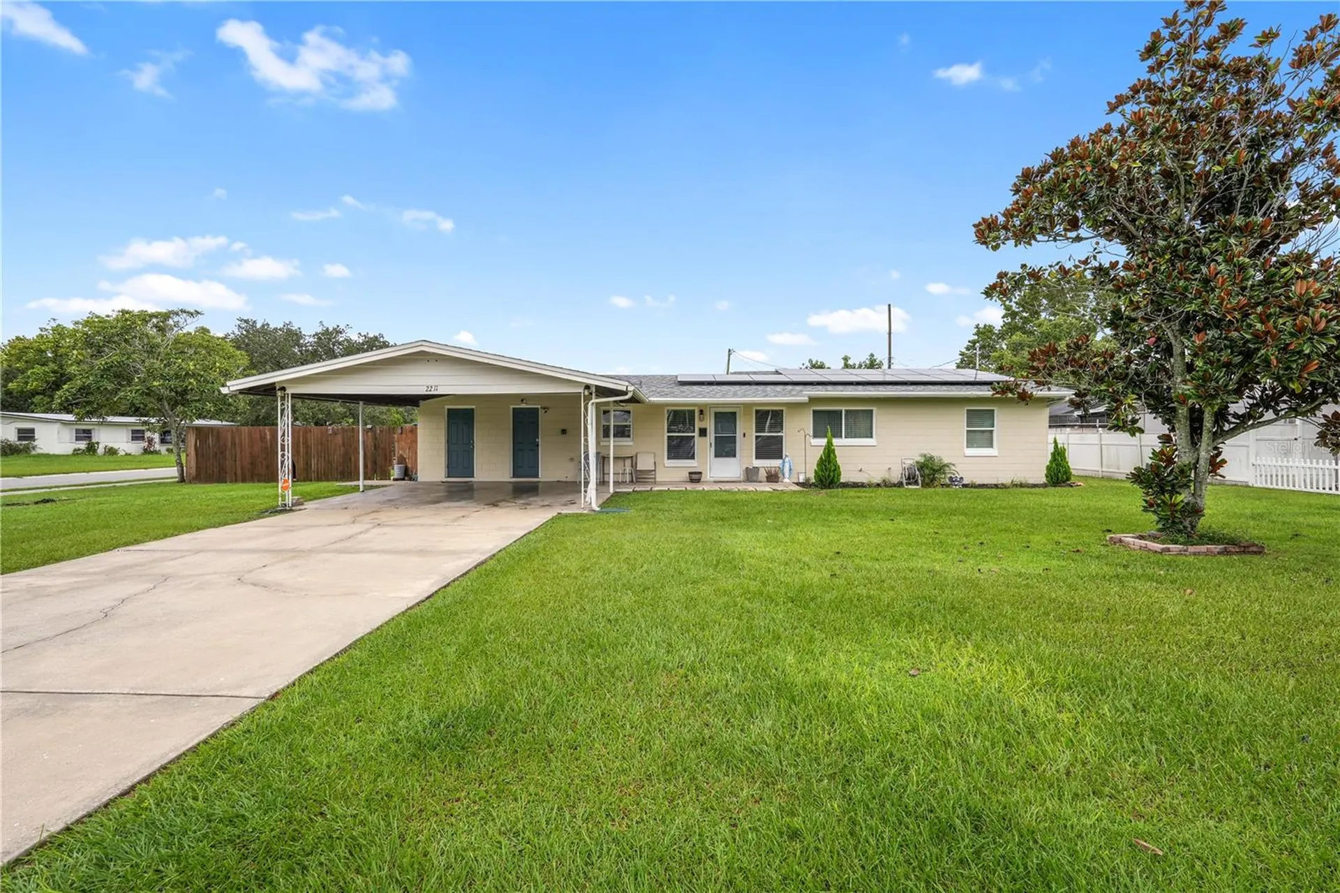 2211 Beatrice Drive Orlando FL 32810