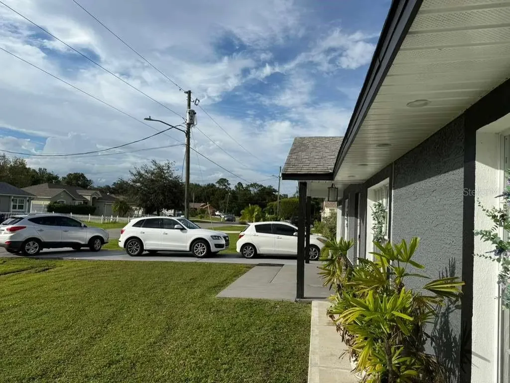 605 Tamarin Lane Kissimmee FL 34759