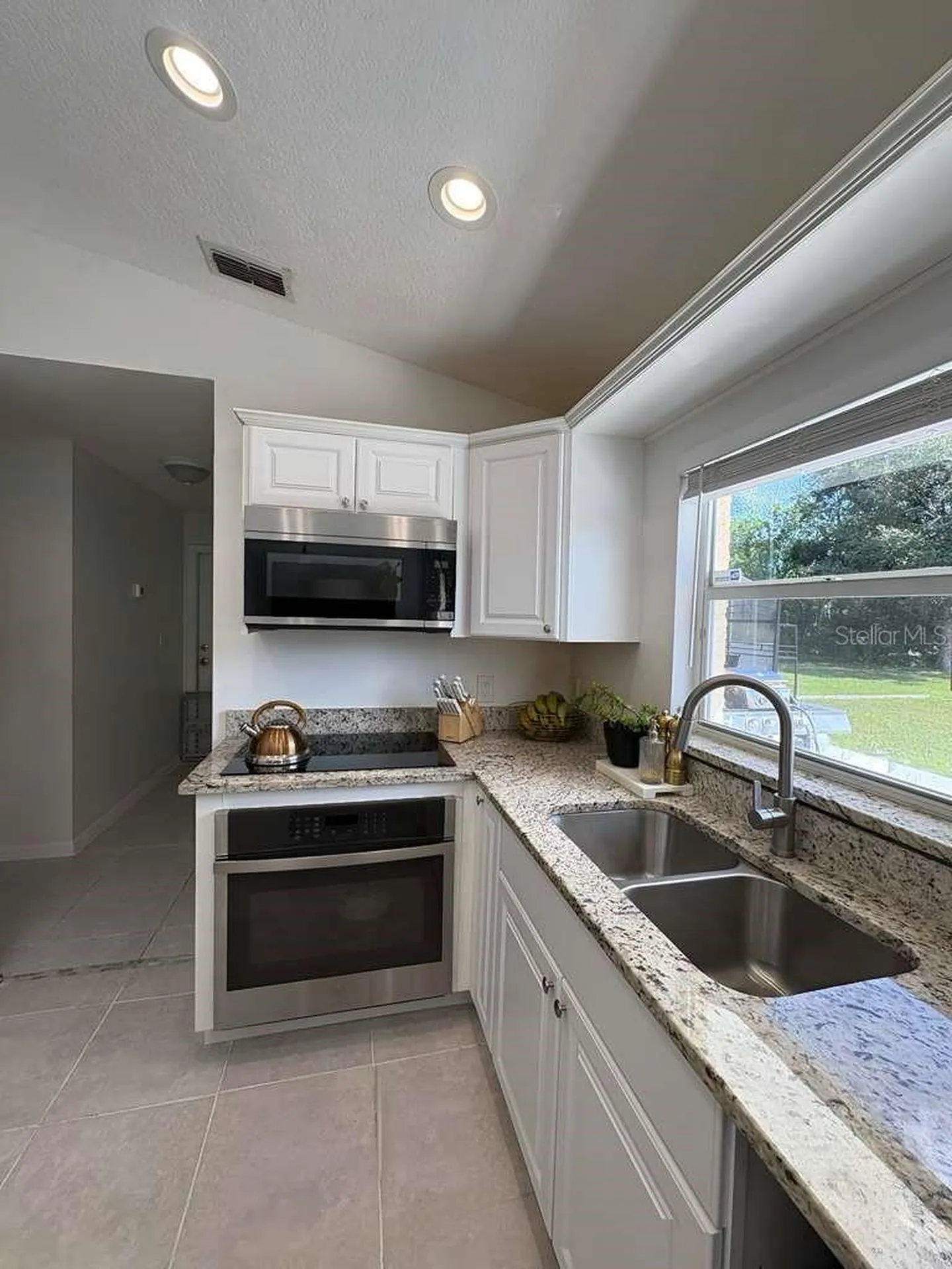 605 Tamarin Lane Kissimmee FL 34759