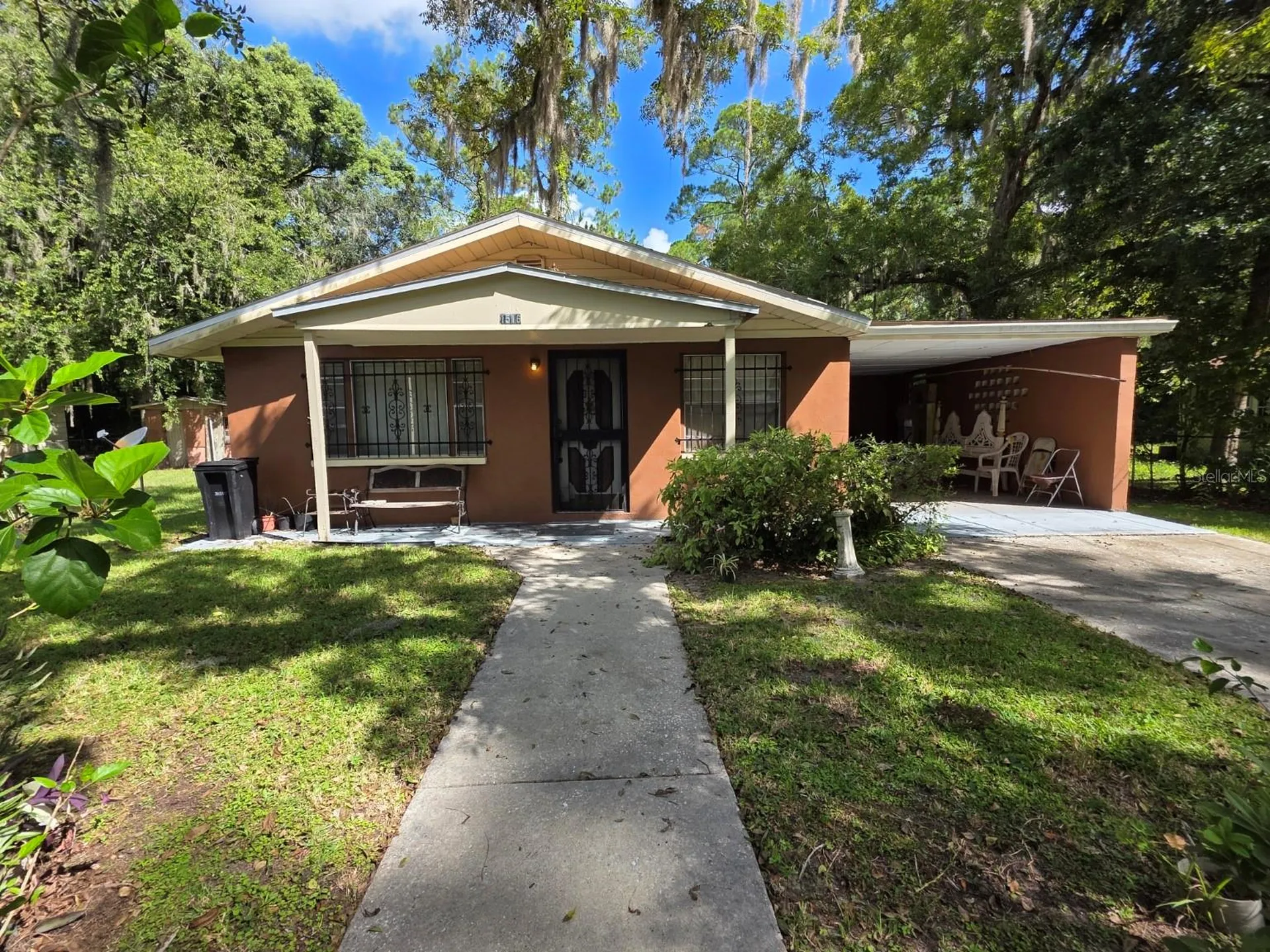 1516 NE 5th Place Gainesville FL 32641
