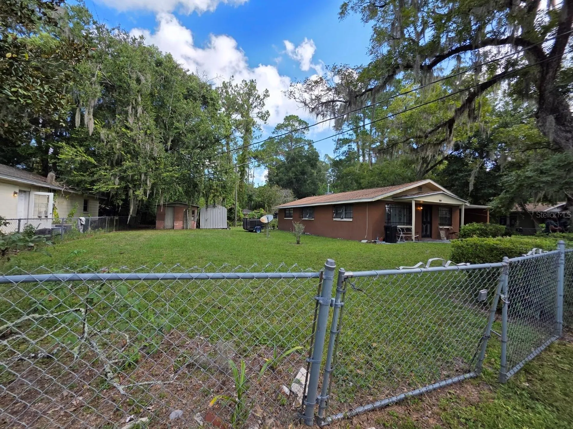 1516 NE 5th Place Gainesville FL 32641