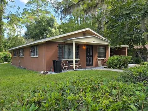 1516 NE 5th Place Gainesville FL 32641