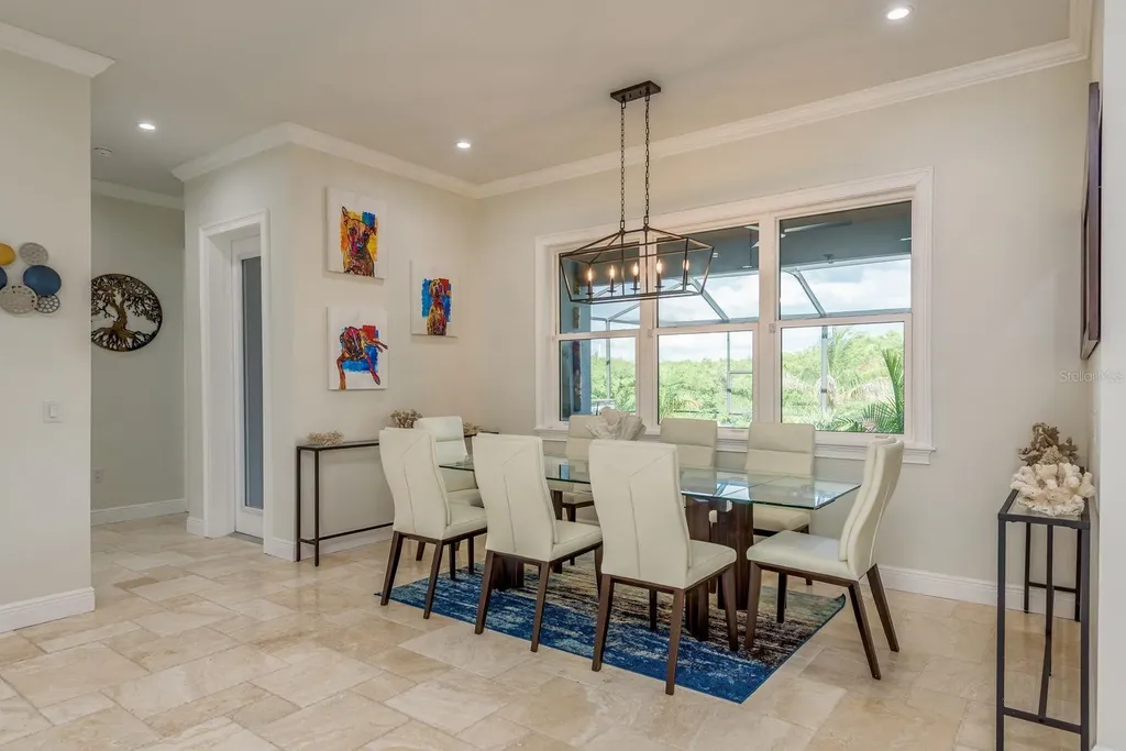 7811 Bay Drive Tampa FL 33635