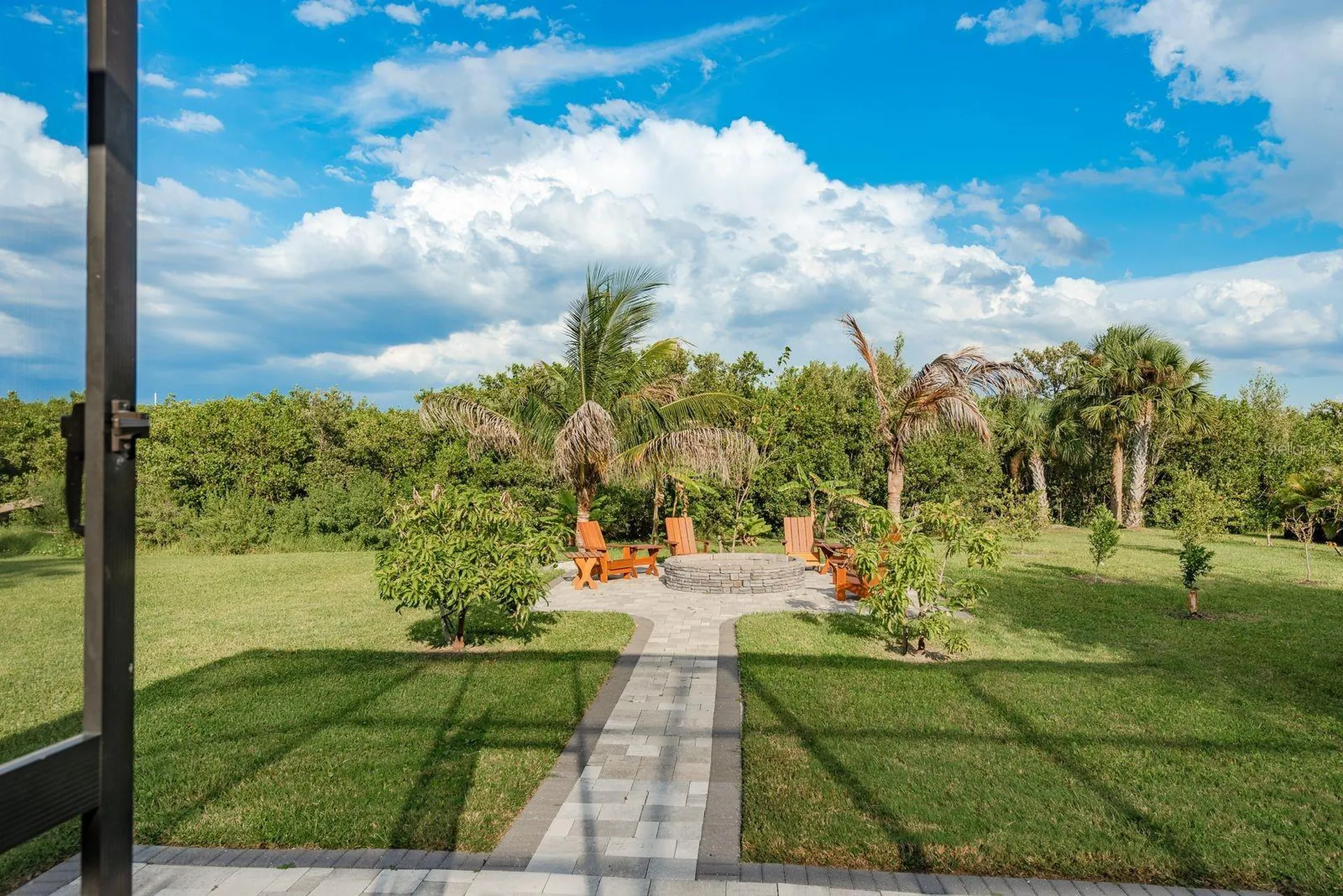 7811 Bay Drive Tampa FL 33635