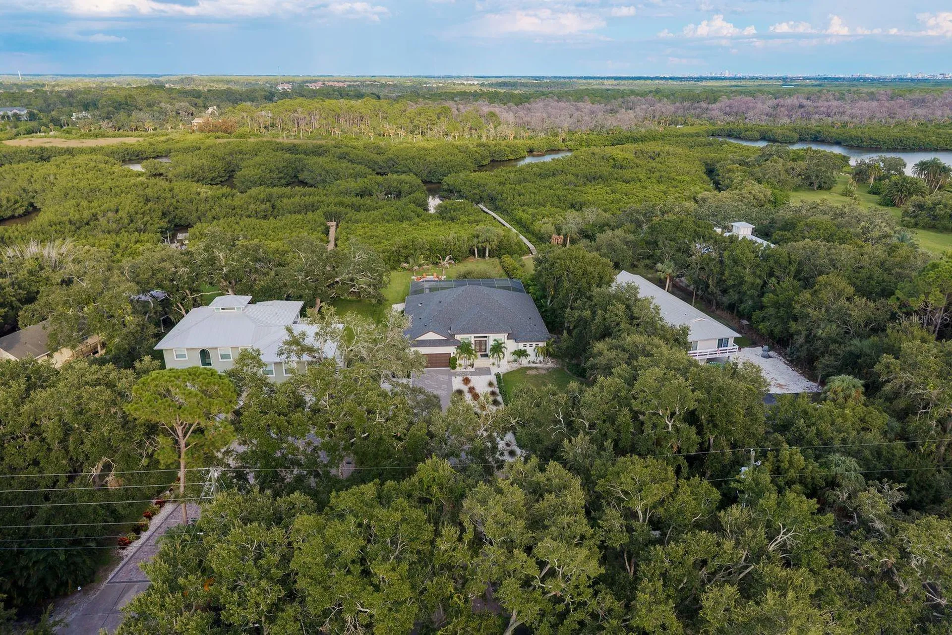 7811 Bay Drive Tampa FL 33635