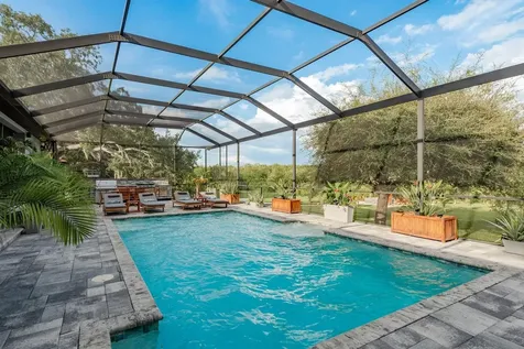 7811 Bay Drive Tampa FL 33635