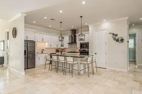 7811 Bay Drive Tampa FL 33635